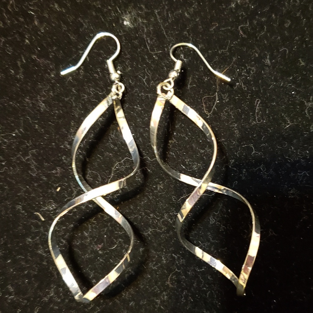 Sterling silver twirls NWOT